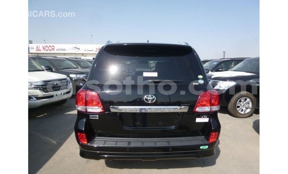 Buy Import Toyota Land Cruiser Black Car in Import - Dubai in Maseru Buy Import Toyota Land Cruiser Black Car in Import - Dubai in Maseru