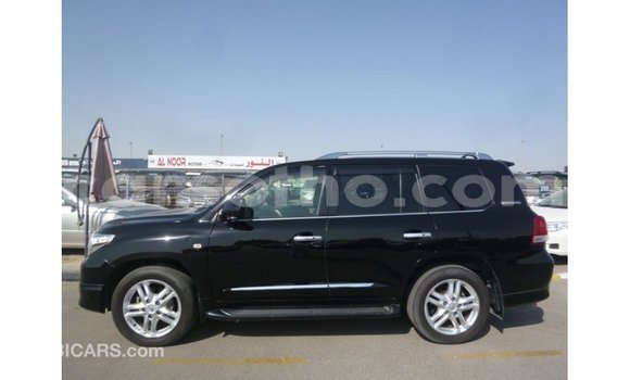 Buy Import Toyota Land Cruiser Black Car in Import - Dubai in Maseru Buy Import Toyota Land Cruiser Black Car in Import - Dubai in Maseru