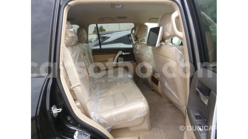 Big with watermark toyota land cruiser maseru import dubai 16790