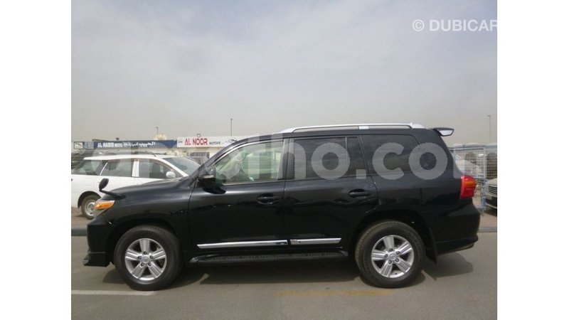 Big with watermark toyota land cruiser maseru import dubai 16790