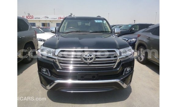 اشتري Imported Toyota Land Cruiser Black سيارة في Import - Dubai في Maseru اشتري Imported Toyota Land Cruiser Black سيارة في Import - Dubai في Maseru
