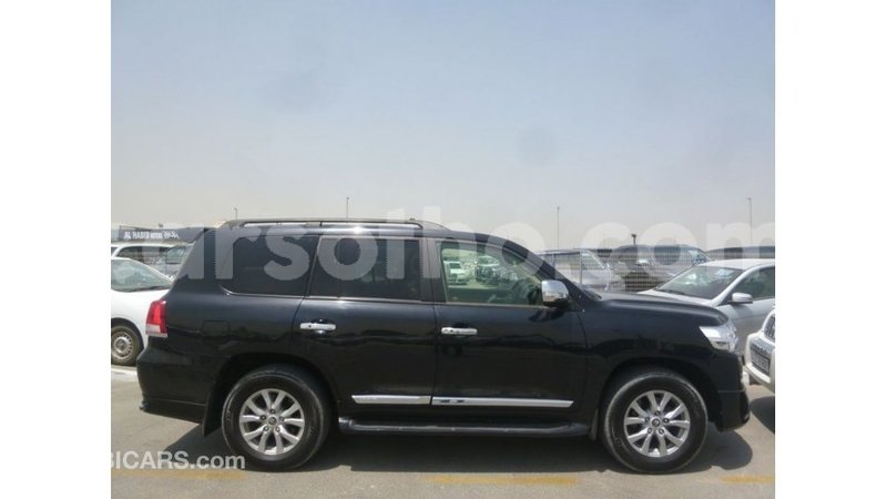 Big with watermark toyota land cruiser maseru import dubai 16792