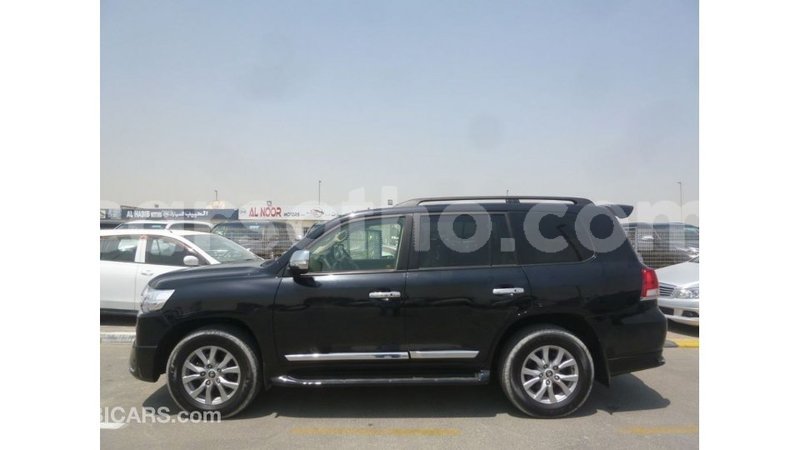 Big with watermark toyota land cruiser maseru import dubai 16792