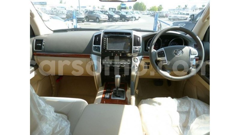 Big with watermark toyota land cruiser maseru import dubai 16795