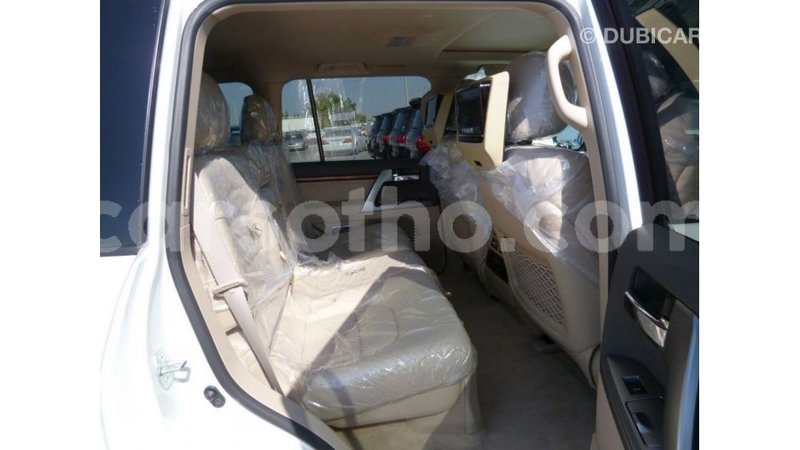 Big with watermark toyota land cruiser maseru import dubai 16795