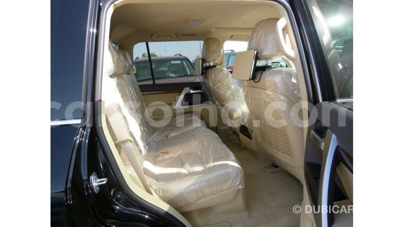 Big with watermark toyota land cruiser maseru import dubai 16796