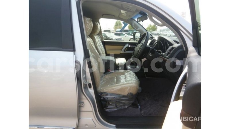 Big with watermark toyota land cruiser maseru import dubai 16797