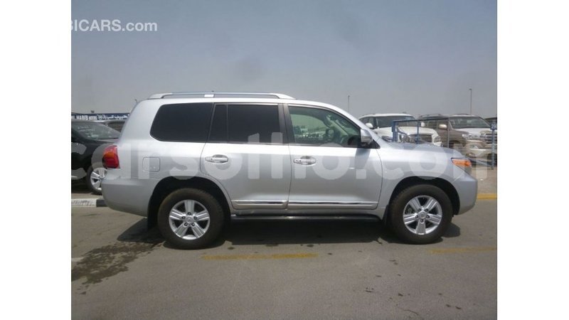 Big with watermark toyota land cruiser maseru import dubai 16797