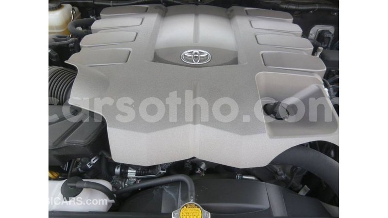 Big with watermark toyota land cruiser maseru import dubai 16797