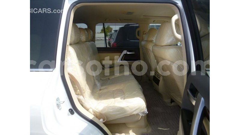 Big with watermark toyota land cruiser maseru import dubai 16798