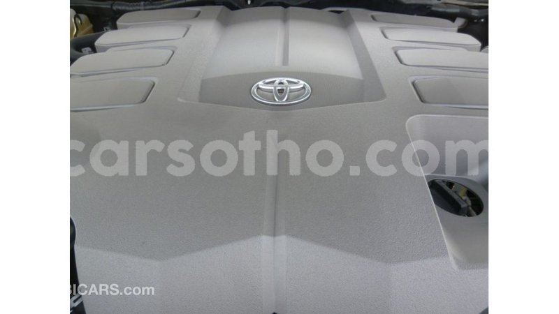 Big with watermark toyota land cruiser maseru import dubai 16798