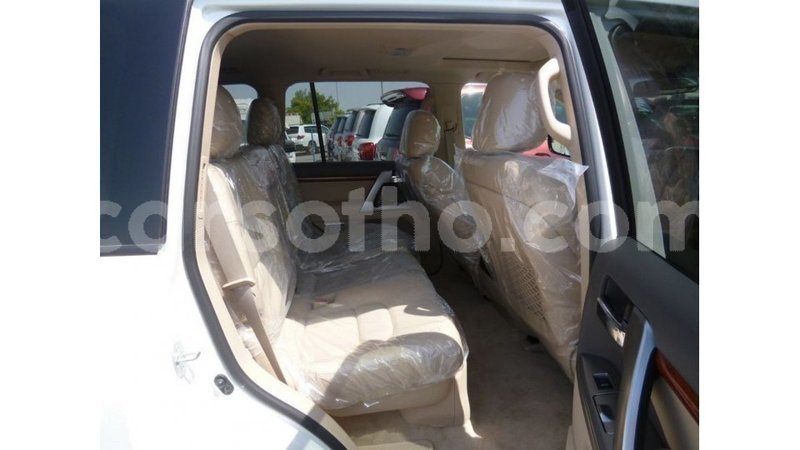 Big with watermark toyota land cruiser maseru import dubai 16799