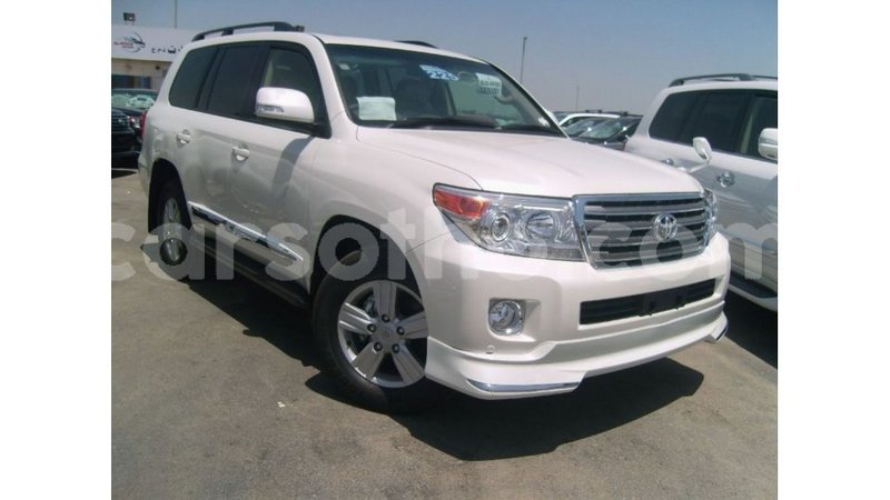 Big with watermark toyota land cruiser maseru import dubai 16800