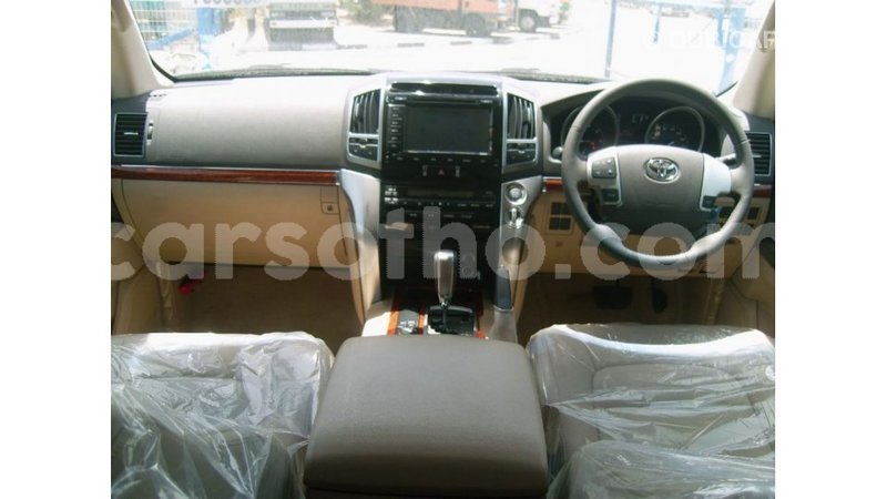 Big with watermark toyota land cruiser maseru import dubai 16800