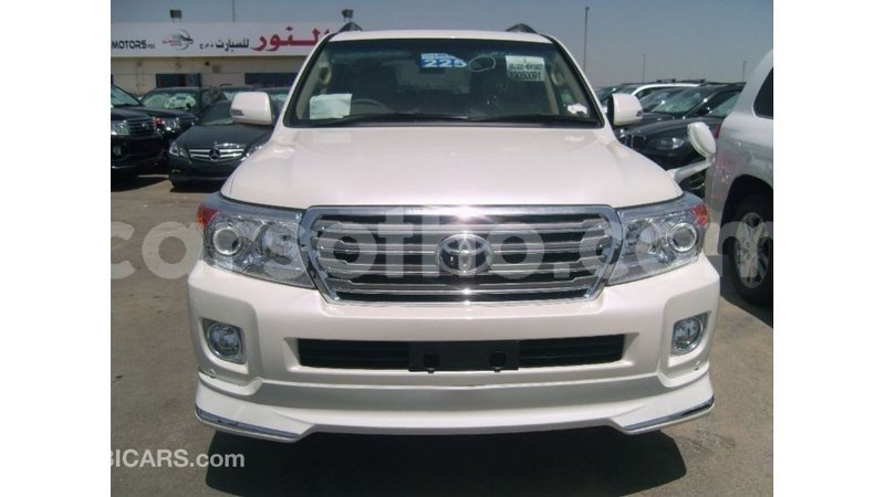 Big with watermark toyota land cruiser maseru import dubai 16800