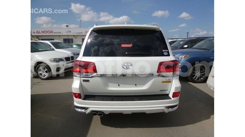 Big with watermark toyota land cruiser maseru import dubai 16802