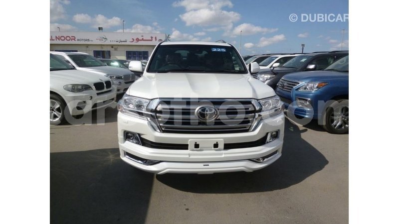 Big with watermark toyota land cruiser maseru import dubai 16802