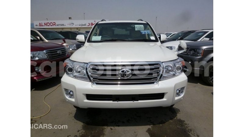 Big with watermark toyota land cruiser maseru import dubai 16803