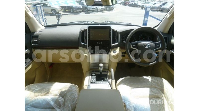 Big with watermark toyota land cruiser maseru import dubai 16804