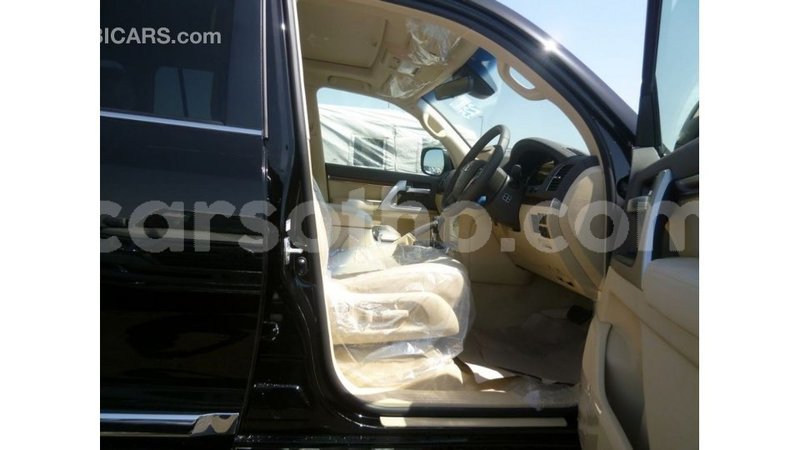 Big with watermark toyota land cruiser maseru import dubai 16804