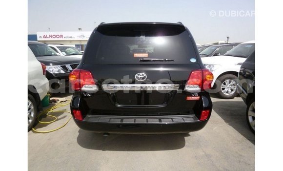 اشتري Imported Toyota Land Cruiser Black سيارة في Import - Dubai في Maseru اشتري Imported Toyota Land Cruiser Black سيارة في Import - Dubai في Maseru