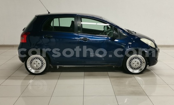Acheter Occasion Voiture Toyota Yaris Bleu à Thaba–Tseka, Mafeteng Acheter Occasion Voiture Toyota Yaris Bleu à Thaba–Tseka, Mafeteng