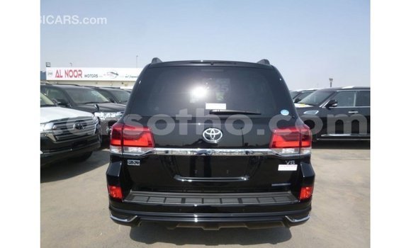 اشتري Imported Toyota Land Cruiser Black سيارة في Import - Dubai في Maseru اشتري Imported Toyota Land Cruiser Black سيارة في Import - Dubai في Maseru