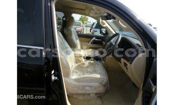اشتري Imported Toyota Land Cruiser Black سيارة في Import - Dubai في Maseru اشتري Imported Toyota Land Cruiser Black سيارة في Import - Dubai في Maseru