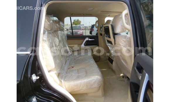اشتري Imported Toyota Land Cruiser Black سيارة في Import - Dubai في Maseru اشتري Imported Toyota Land Cruiser Black سيارة في Import - Dubai في Maseru