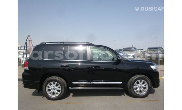 اشتري Imported Toyota Land Cruiser Black سيارة في Import - Dubai في Maseru اشتري Imported Toyota Land Cruiser Black سيارة في Import - Dubai في Maseru