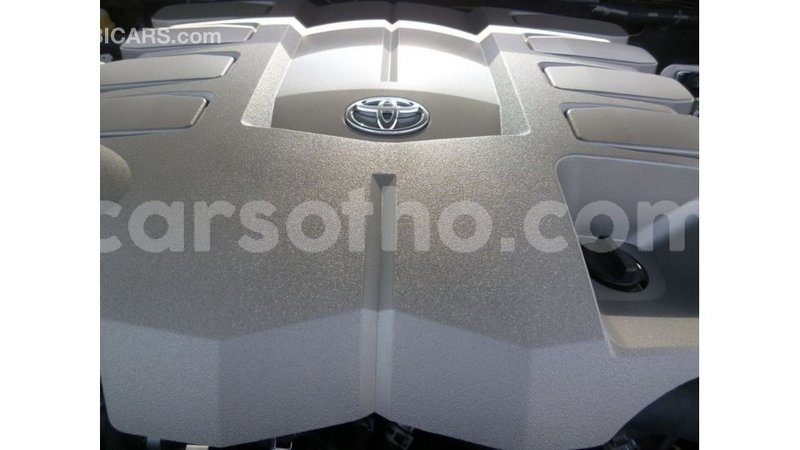 Big with watermark toyota land cruiser maseru import dubai 16808