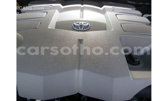 اشتري Imported Toyota Land Cruiser Black سيارة في Import - Dubai في Maseru اشتري Imported Toyota Land Cruiser Black سيارة في Import - Dubai في Maseru