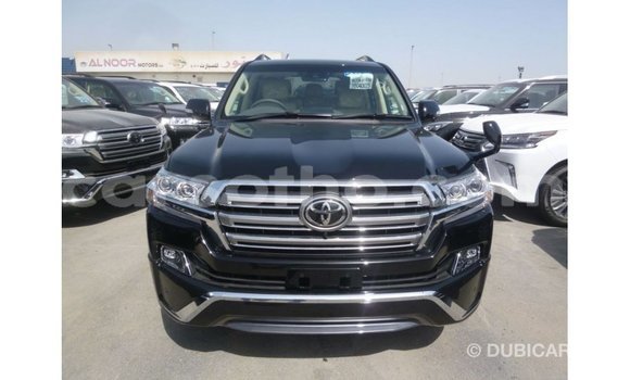 Sayi Imported Toyota Land Cruiser Black Mota in Import - Dubai a Maseru Sayi Imported Toyota Land Cruiser Black Mota in Import - Dubai a Maseru