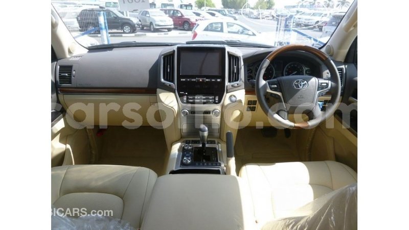 Big with watermark toyota land cruiser maseru import dubai 16815