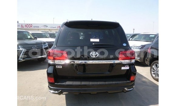 Acheter Import Voiture Toyota Land Cruiser Noir à Import - Dubai, Maseru Acheter Import Voiture Toyota Land Cruiser Noir à Import - Dubai, Maseru