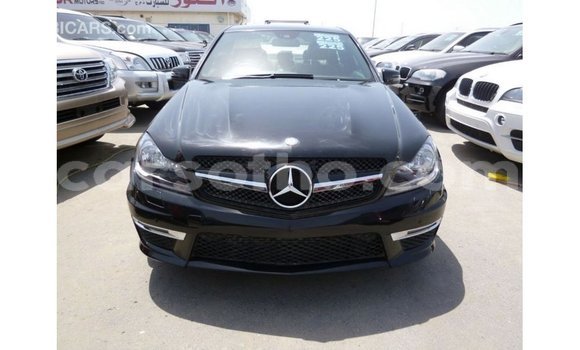 Sayi Imported Mercedes-Benz 200 Black Mota in Import - Dubai a Maseru Sayi Imported Mercedes-Benz 200 Black Mota in Import - Dubai a Maseru