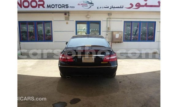 Sayi Imported Mercedes-Benz 250 Black Mota in Import - Dubai a Maseru Sayi Imported Mercedes-Benz 250 Black Mota in Import - Dubai a Maseru