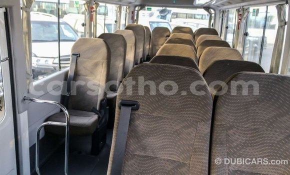 اشتري Imported Toyota Coaster White سيارة في Import - Dubai في Maseru اشتري Imported Toyota Coaster White سيارة في Import - Dubai في Maseru