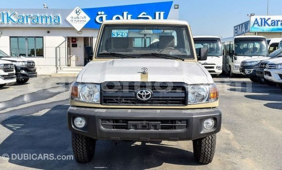 اشتري Imported Toyota Land Cruiser Beige سيارة في Import - Dubai في Maseru اشتري Imported Toyota Land Cruiser Beige سيارة في Import - Dubai في Maseru