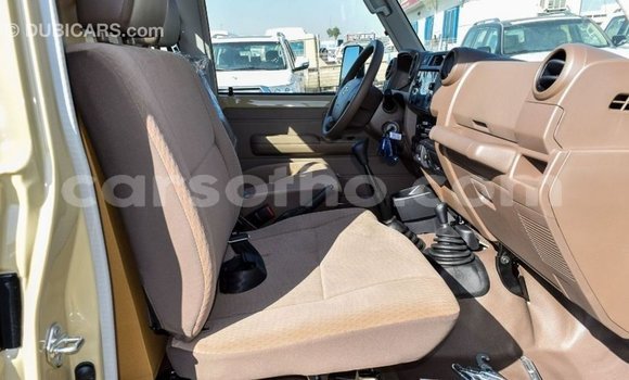 اشتري Imported Toyota Land Cruiser Beige سيارة في Import - Dubai في Maseru اشتري Imported Toyota Land Cruiser Beige سيارة في Import - Dubai في Maseru