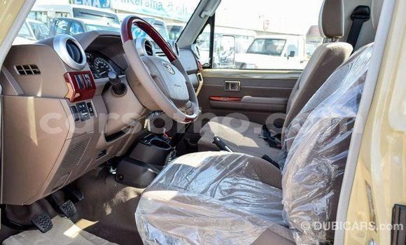 اشتري Imported Toyota Land Cruiser Beige سيارة في Import - Dubai في Maseru اشتري Imported Toyota Land Cruiser Beige سيارة في Import - Dubai في Maseru