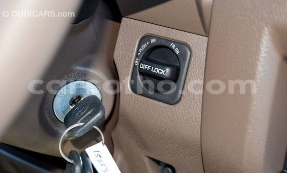 اشتري Imported Toyota Land Cruiser Beige سيارة في Import - Dubai في Maseru اشتري Imported Toyota Land Cruiser Beige سيارة في Import - Dubai في Maseru