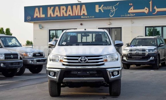 اشتري Imported Toyota Hilux White سيارة في Import - Dubai في Maseru اشتري Imported Toyota Hilux White سيارة في Import - Dubai في Maseru