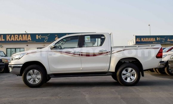 اشتري Imported Toyota Hilux White سيارة في Import - Dubai في Maseru اشتري Imported Toyota Hilux White سيارة في Import - Dubai في Maseru