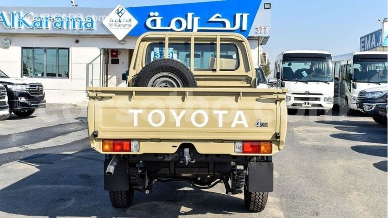 Big with watermark toyota land cruiser maseru import dubai 16835