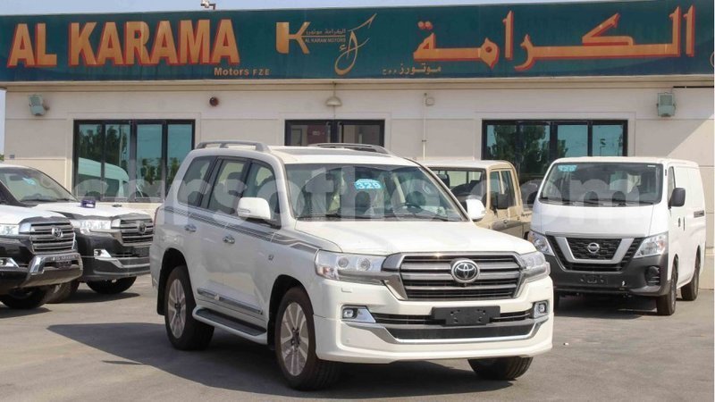 Big with watermark toyota land cruiser maseru import dubai 16840