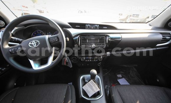 اشتري Imported Toyota Hilux Black سيارة في Import - Dubai في Maseru اشتري Imported Toyota Hilux Black سيارة في Import - Dubai في Maseru