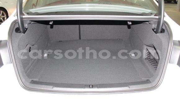 اشتري مستعمل Audi A6 White سيارة في Roma في Maseru اشتري مستعمل Audi A6 White سيارة في Roma في Maseru