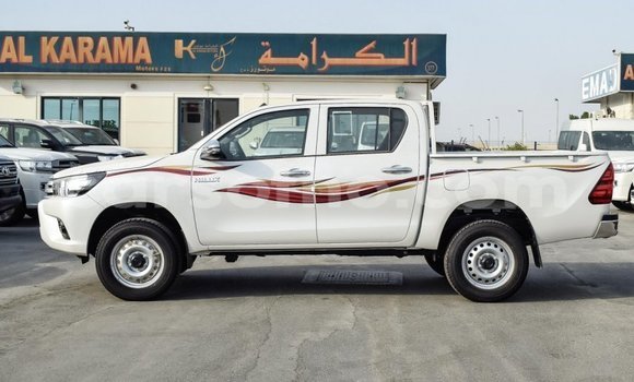 اشتري Imported Toyota Hilux White سيارة في Import - Dubai في Maseru اشتري Imported Toyota Hilux White سيارة في Import - Dubai في Maseru