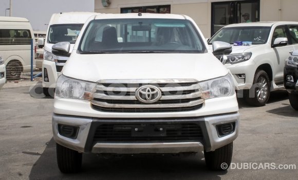 اشتري Imported Toyota Hilux White سيارة في Import - Dubai في Maseru اشتري Imported Toyota Hilux White سيارة في Import - Dubai في Maseru